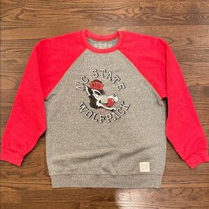 Retro Style NC State Wolfpack Red and Gray Sweater XL